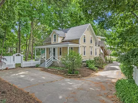 58 S Elm St, Haverhill, MA 01835