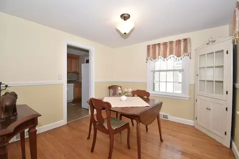 66 Oregon St, Springfield, MA 01118 photo 19