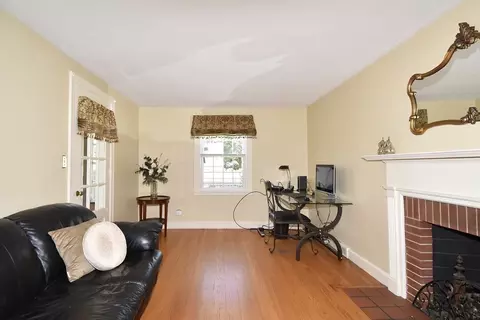 66 Oregon St, Springfield, MA 01118 photo 8