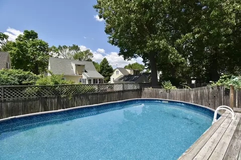 66 Oregon St, Springfield, MA 01118 photo 24