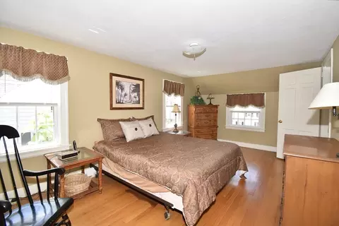 66 Oregon St, Springfield, MA 01118 photo 11