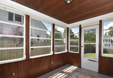 66 Oregon St, Springfield, MA 01118 photo 21
