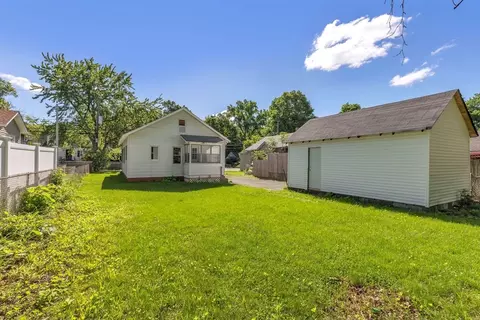 106 Barber St, Springfield, MA 01109 photo 26