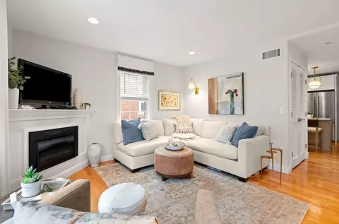 19 Pickman St #3, Salem, MA 01970