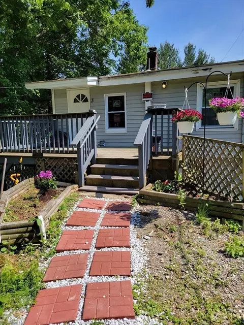 3 Rogers St, Worcester, MA 01604 photo 14