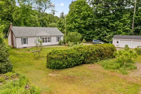 62 Laurelwood Rd, Sterling, MA 01564