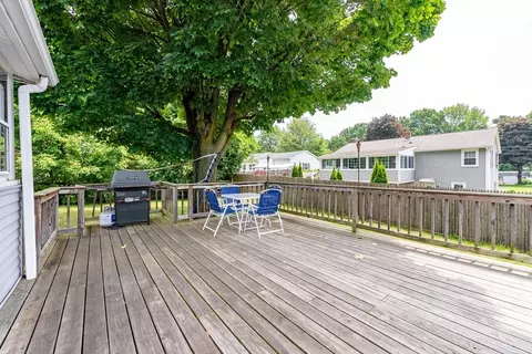 69 Wanda St, Chicopee, MA 01013 photo 23