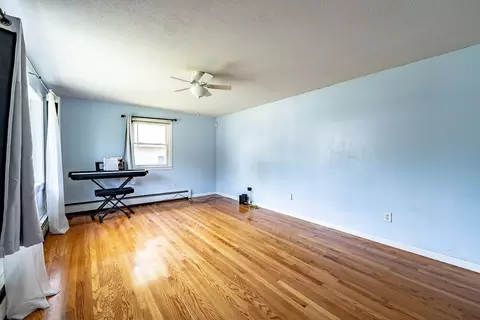 69 Wanda St, Chicopee, MA 01013 photo 5