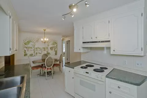 190 Mary Coburn Rd, Springfield, MA 01129 photo 19