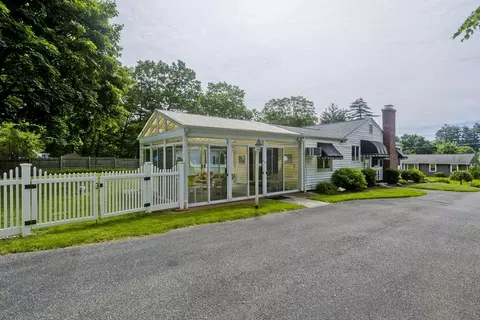 190 Mary Coburn Rd, Springfield, MA 01129 photo 5