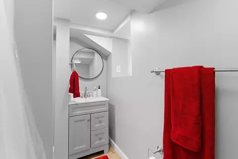 132 Lonsdale St, Fall River, MA 02721 photo 12