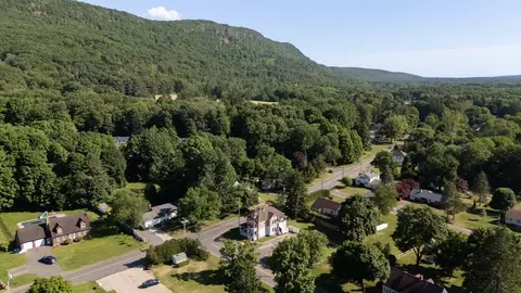 View/Area - 142 Parsons St, Easthampton, MA 01027 photo 2 of 2