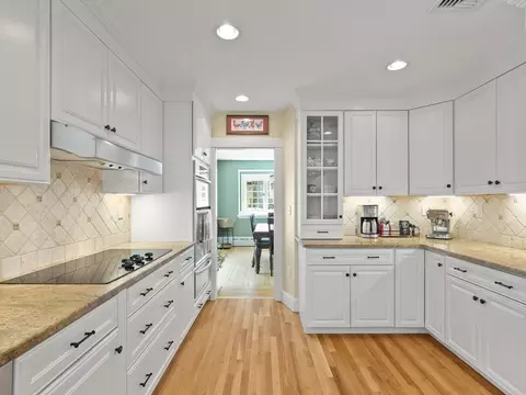 12 Ellis Ave, Reading, MA 01867 photo 8