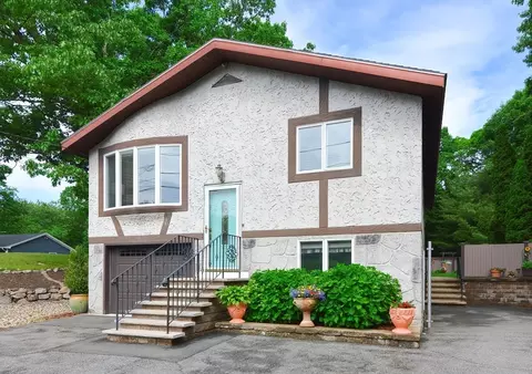 40 Wonderland Ave, Saugus, MA 01906