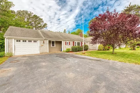 25 Deacon St, Yarmouth, MA 02664