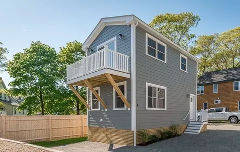 4 Sandpiper Ln, Manchester, MA 01944