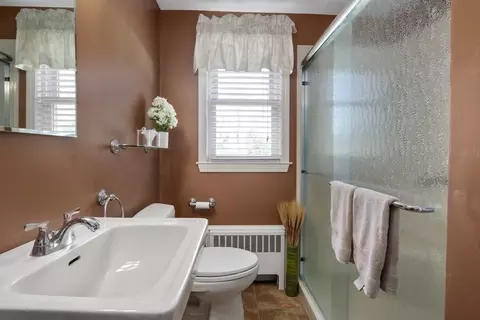 Bath - 47 Irving Dr, Walpole, MA 02081 photo 1 of 3