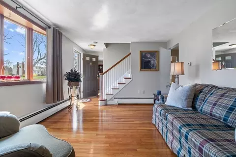 Entry Way - 47 Irving Dr, Walpole, MA 02081 photo 4 of 4