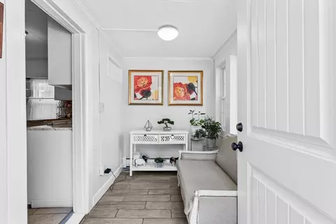 Entry Way - 231 Ferry St, Lawrence, MA 01841 photo 1 of 4