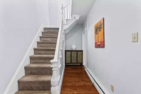 Entry Way - 231 Ferry St, Lawrence, MA 01841 photo 4 of 4
