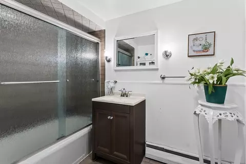 Bath - 231 Ferry St, Lawrence, MA 01841 photo 1 of 2