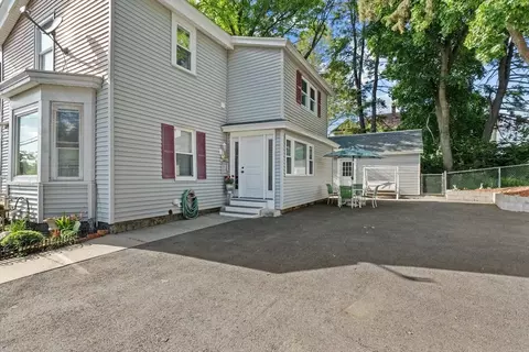 Exterior - 231 Ferry St, Lawrence, MA 01841 photo 2 of 5
