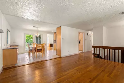 70 Standish Rd, Needham, MA 02492 photo 6