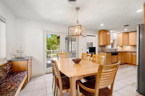70 Standish Rd, Needham, MA 02492 photo 11