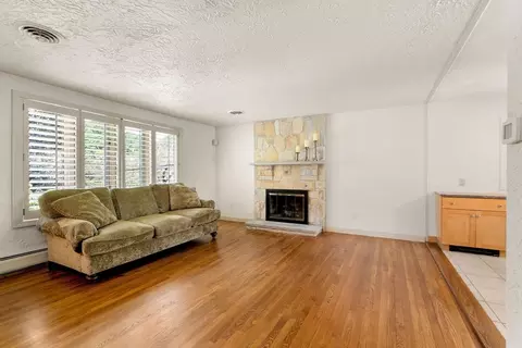 70 Standish Rd, Needham, MA 02492 photo 5