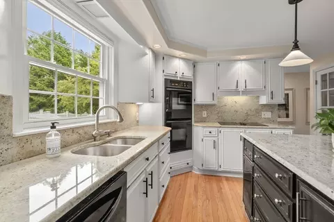 35 Mill St, Framingham, MA 01701 photo 9