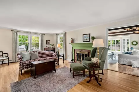 35 Mill St, Framingham, MA 01701 photo 6