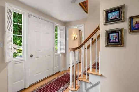 35 Mill St, Framingham, MA 01701 photo 4
