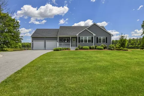 790 Staples St, Taunton, MA 02718