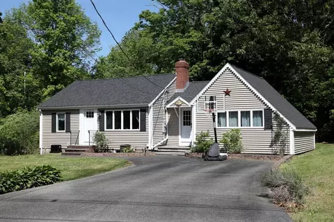 233 Park St, North Reading, MA 01864