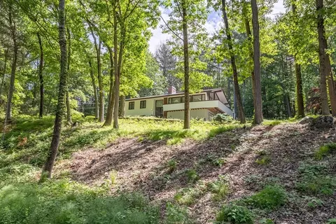 214 Virginia Farme Ln, Carlisle, MA 01741
