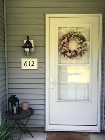 Exterior - 612 Edgebrook Dr #612, Boylston, MA 01505 photo 3 of 8