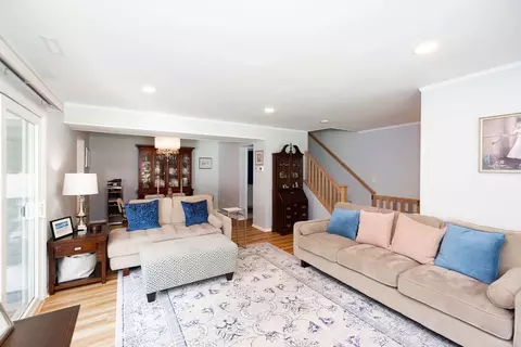 Living - 612 Edgebrook Dr #612, Boylston, MA 01505 photo 4 of 4