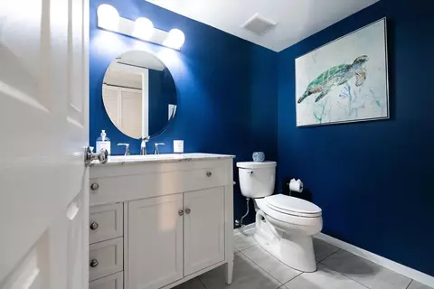 Bath - 612 Edgebrook Dr #612, Boylston, MA 01505 photo 1 of 2
