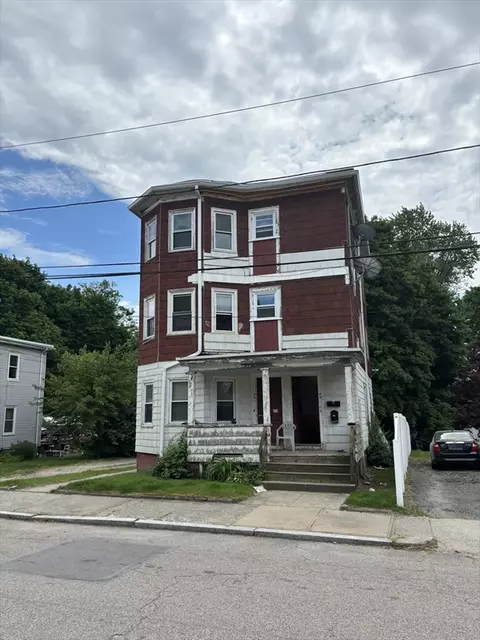 49 Carpenter St, Attleboro, MA 02703