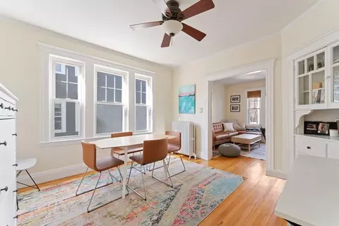 8 Saint Peter St #2, Boston, MA 02130