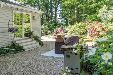 Exterior - 46 Battles Rd, Westminster, MA 01473 photo 5 of 9