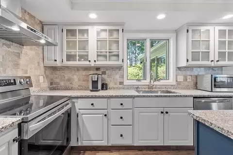 Kitchen - 46 Battles Rd, Westminster, MA 01473 photo 5 of 6