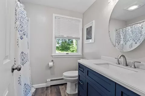 Bath - 46 Battles Rd, Westminster, MA 01473 photo 2 of 2