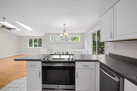 Kitchen - 3 Porter St # -B, Worcester, MA 01604 photo 6 of 6