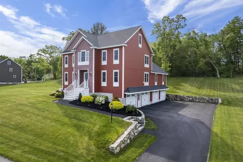 4 Fieldstone Ln, Billerica, MA 01862