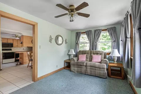 89 North St, Douglas, MA 01516 photo 9