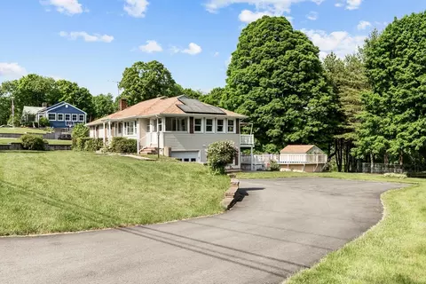 89 North St, Douglas, MA 01516 photo 3