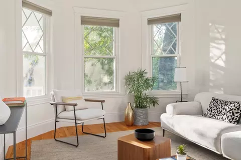 2 Newton St #2, Cambridge, MA 02139