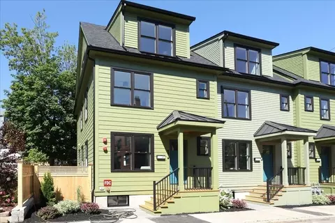 104 Jamaica St #1, Boston, MA 02130
