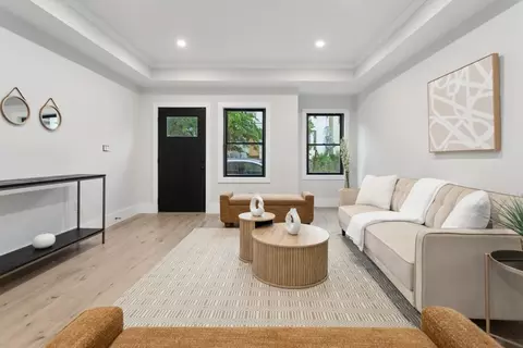 140 Pearl St #140, Somerville, MA 02143